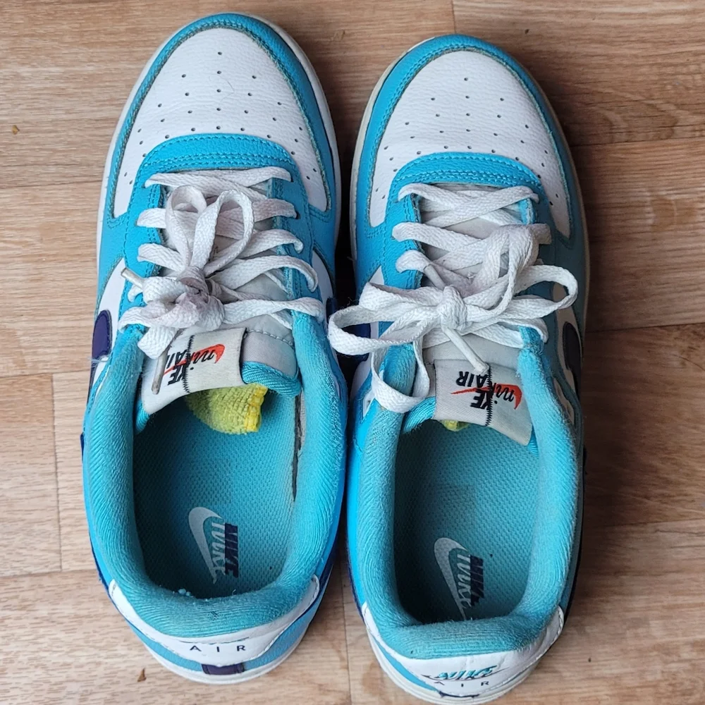 Air Force 1 Lv8  Blue and White Sneakers Size 6.5y